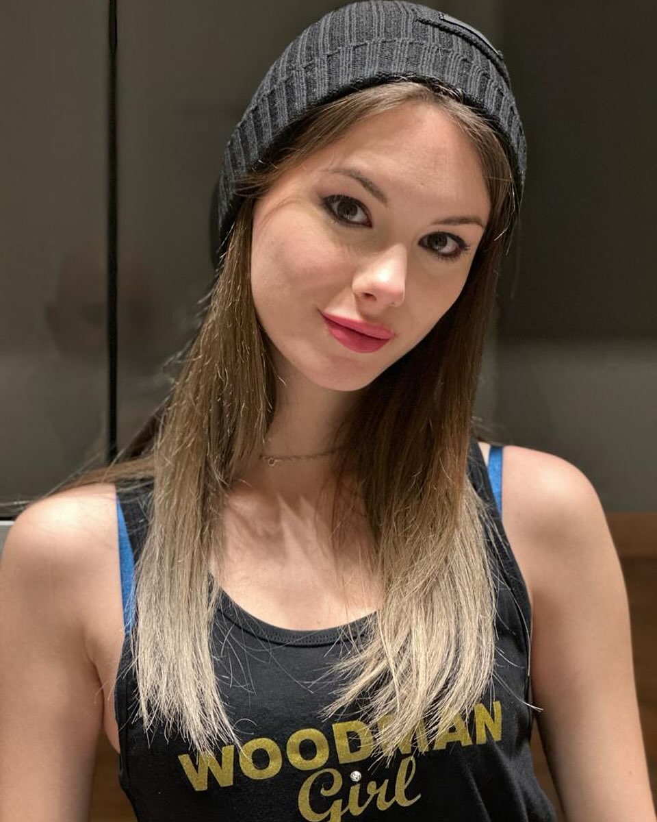 Liz Ocean Bio Age, Career, Net Worth, Height, Education, Boyfriend & More