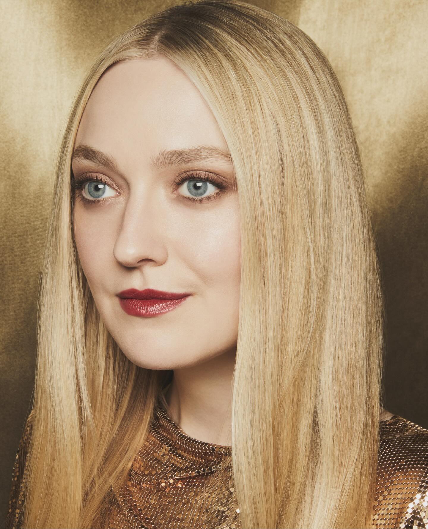 Dakota Fanning Bio Age, Career, Net Worth, Height, Education, Boyfriend & More